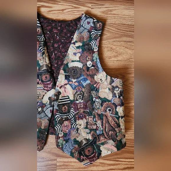 Vintage Teddy Bear Tapestry Vest - Picture 7 of 7